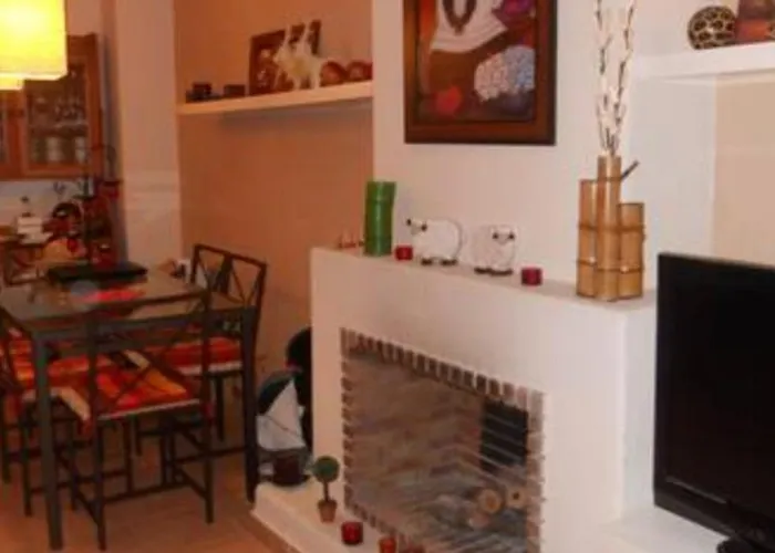 Bajo Con Jardin إسلانتييّا